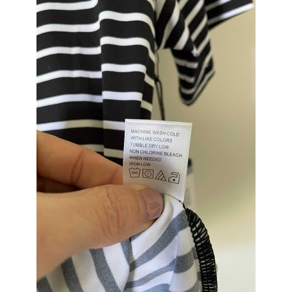 Tail Golf Striped Athletic Short Sleeve Top Short Black White Size Small NEW - Picture 7 of 7